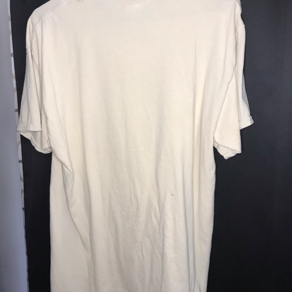 Graphic tee - Picture 2 of 3